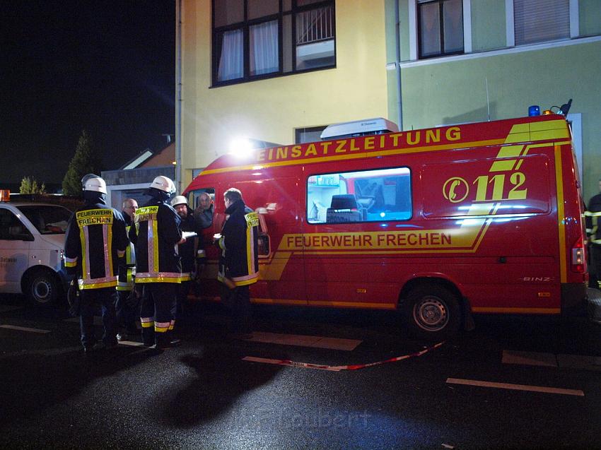 Hausexplosion Bruehl bei Koeln Pingsdorferstr P144.JPG